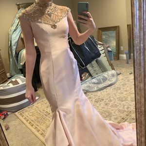 Light pink prom/formal dress